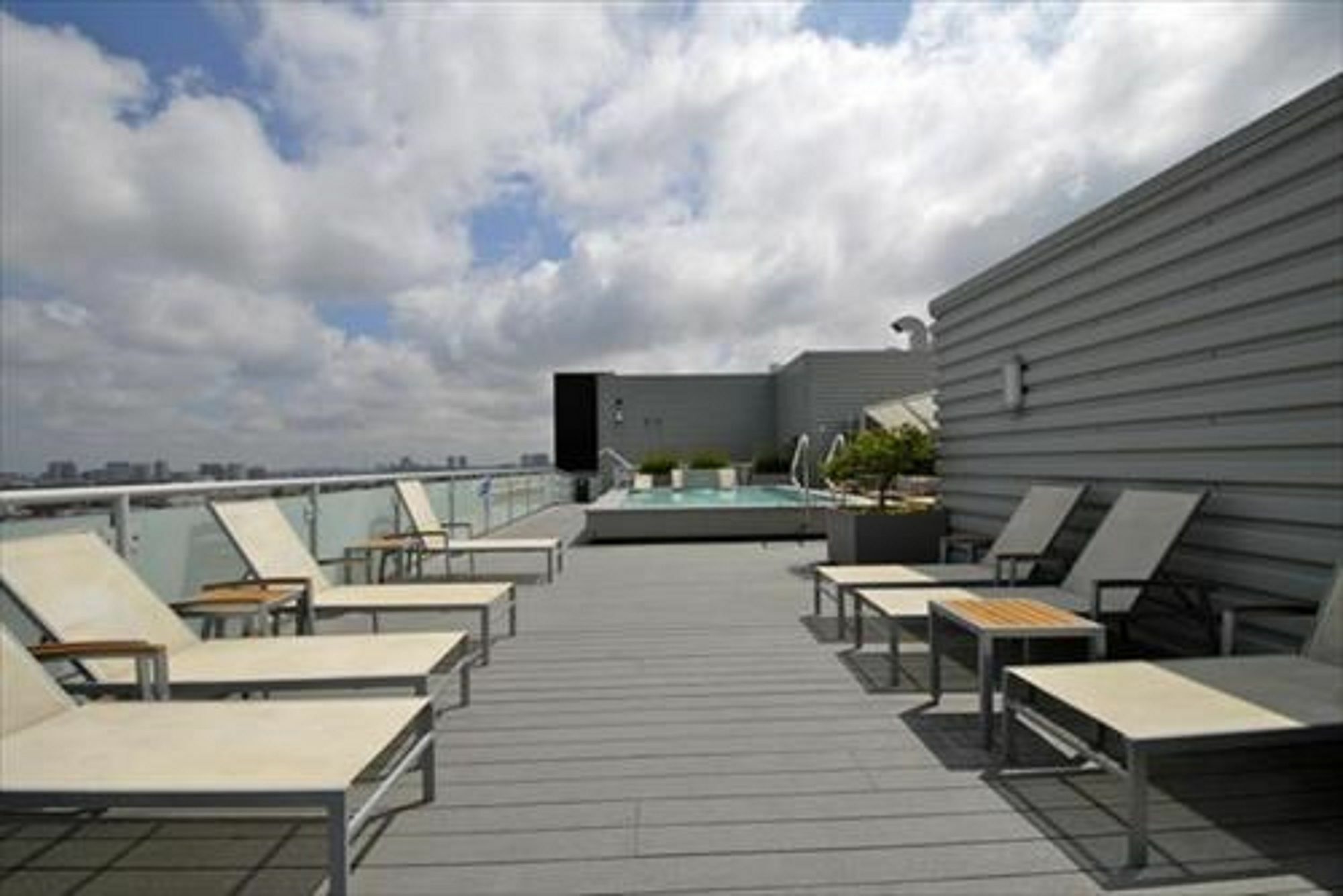 Global Luxury Suites At Kenmore Square Boston Luaran gambar